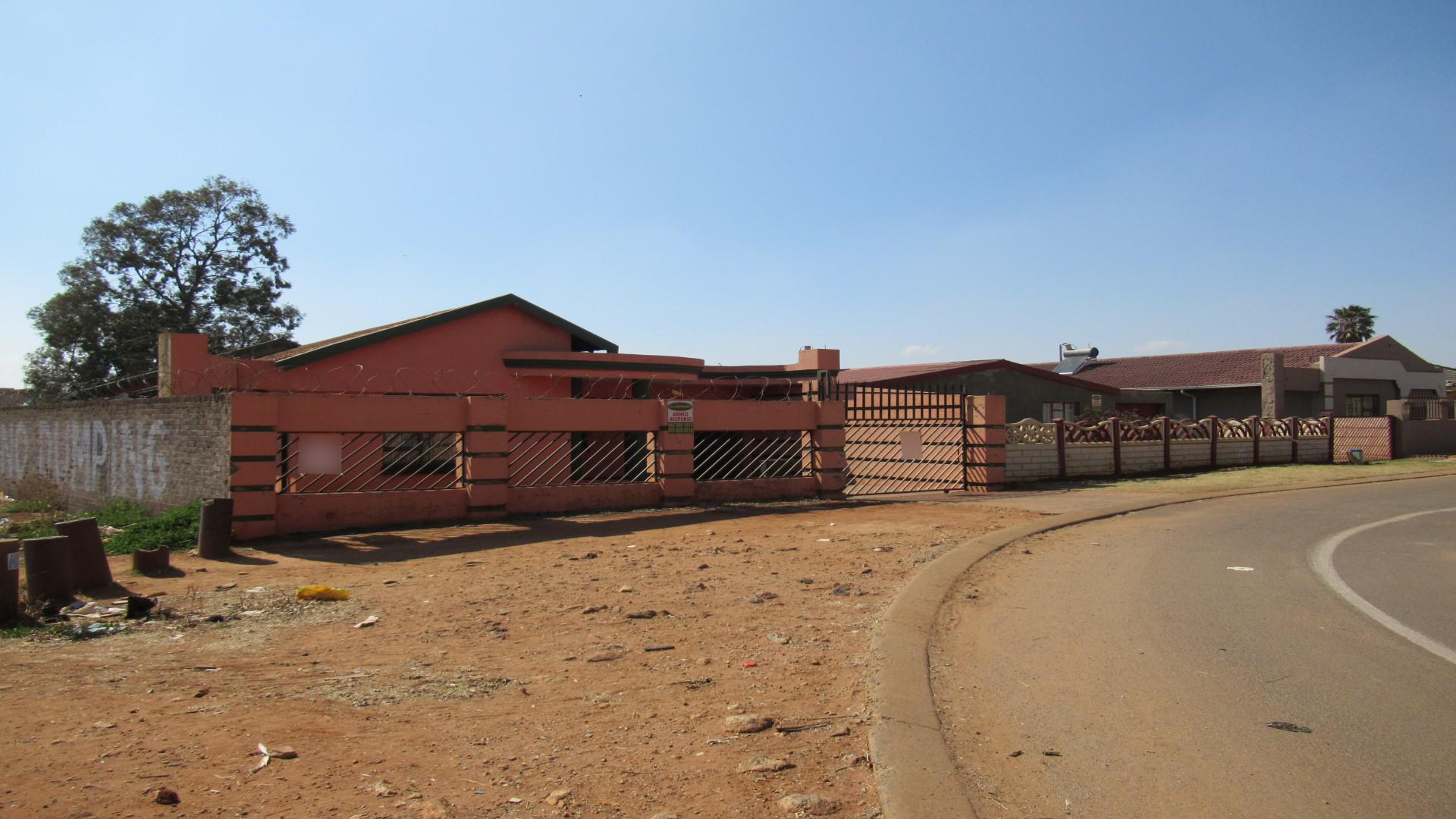 Front View of property in Lenasia