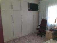 Main Bedroom - 22 square meters of property in Lenasia