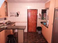 Kitchen - 18 square meters of property in Lenasia