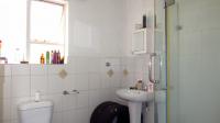 Bathroom 1 - 6 square meters of property in Rensburg