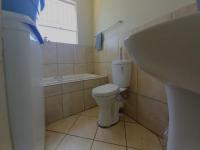 Bathroom 1 of property in Klarinet