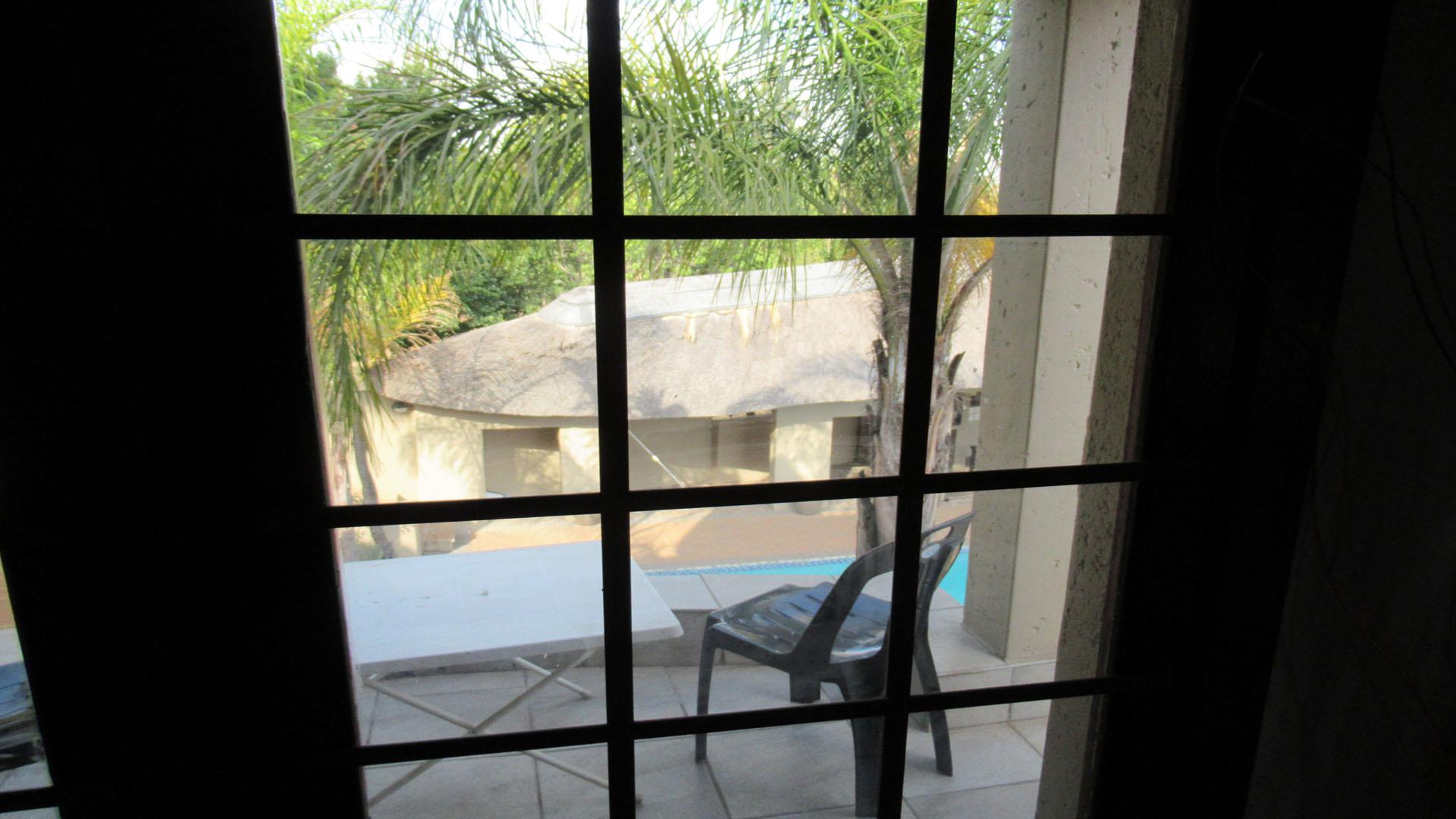 Patio of property in Rangeview