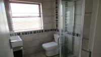 Bathroom 3+ - 16 square meters of property in Rangeview