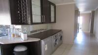 Kitchen - 62 square meters of property in Rangeview