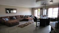 Lounges - 67 square meters of property in Rangeview