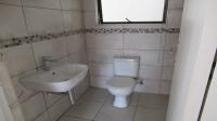 Bathroom 2 - 24 square meters of property in Rangeview
