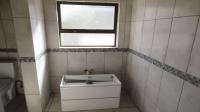 Bathroom 3+ - 16 square meters of property in Rangeview