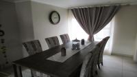 Dining Room - 46 square meters of property in Rangeview