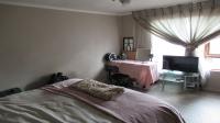 Bed Room 5+ - 21 square meters of property in Rangeview