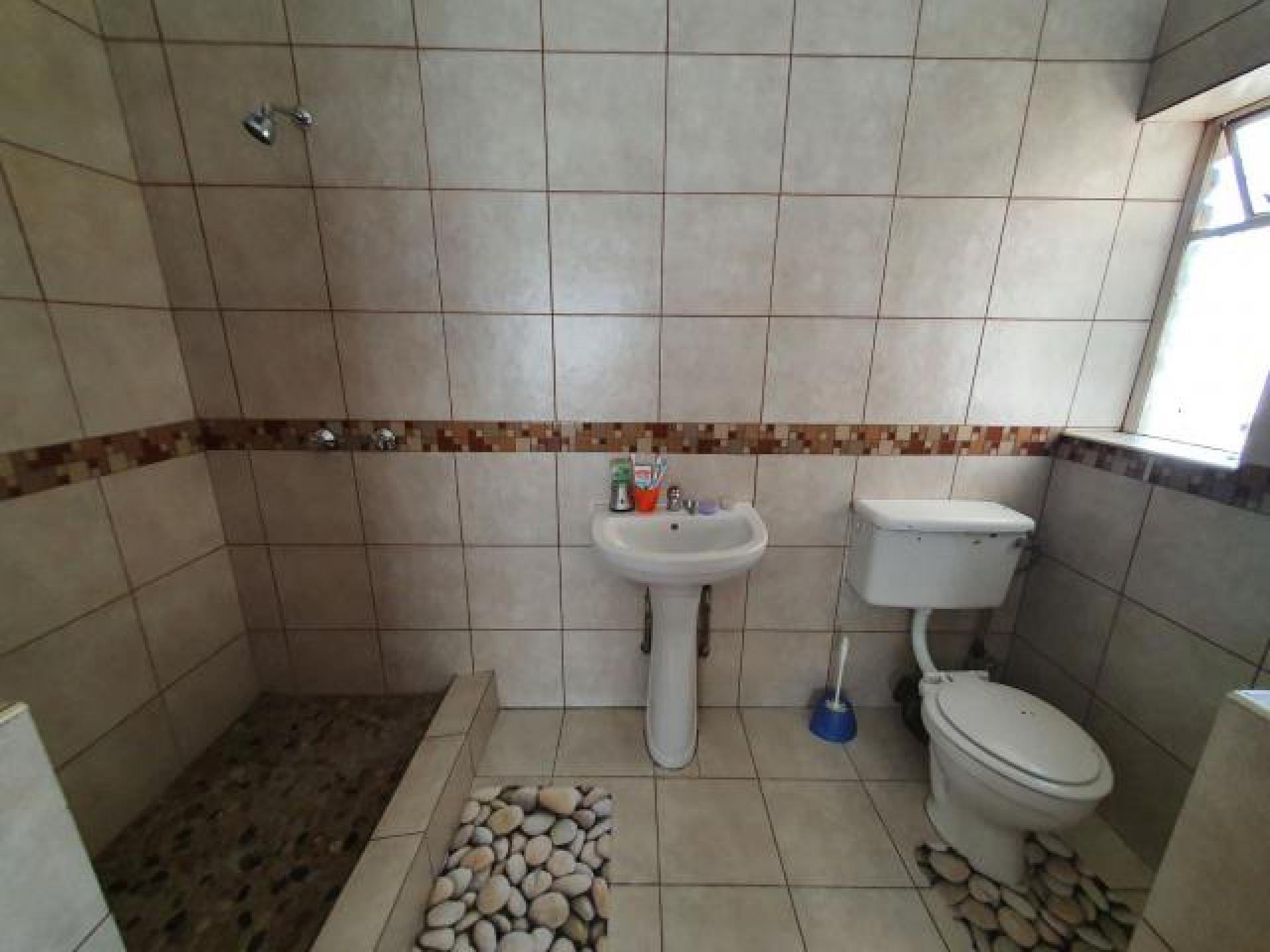 Main Bathroom of property in Vanderbijlpark