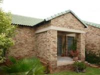 2 Bedroom 1 Bathroom Simplex for Sale for sale in Equestria