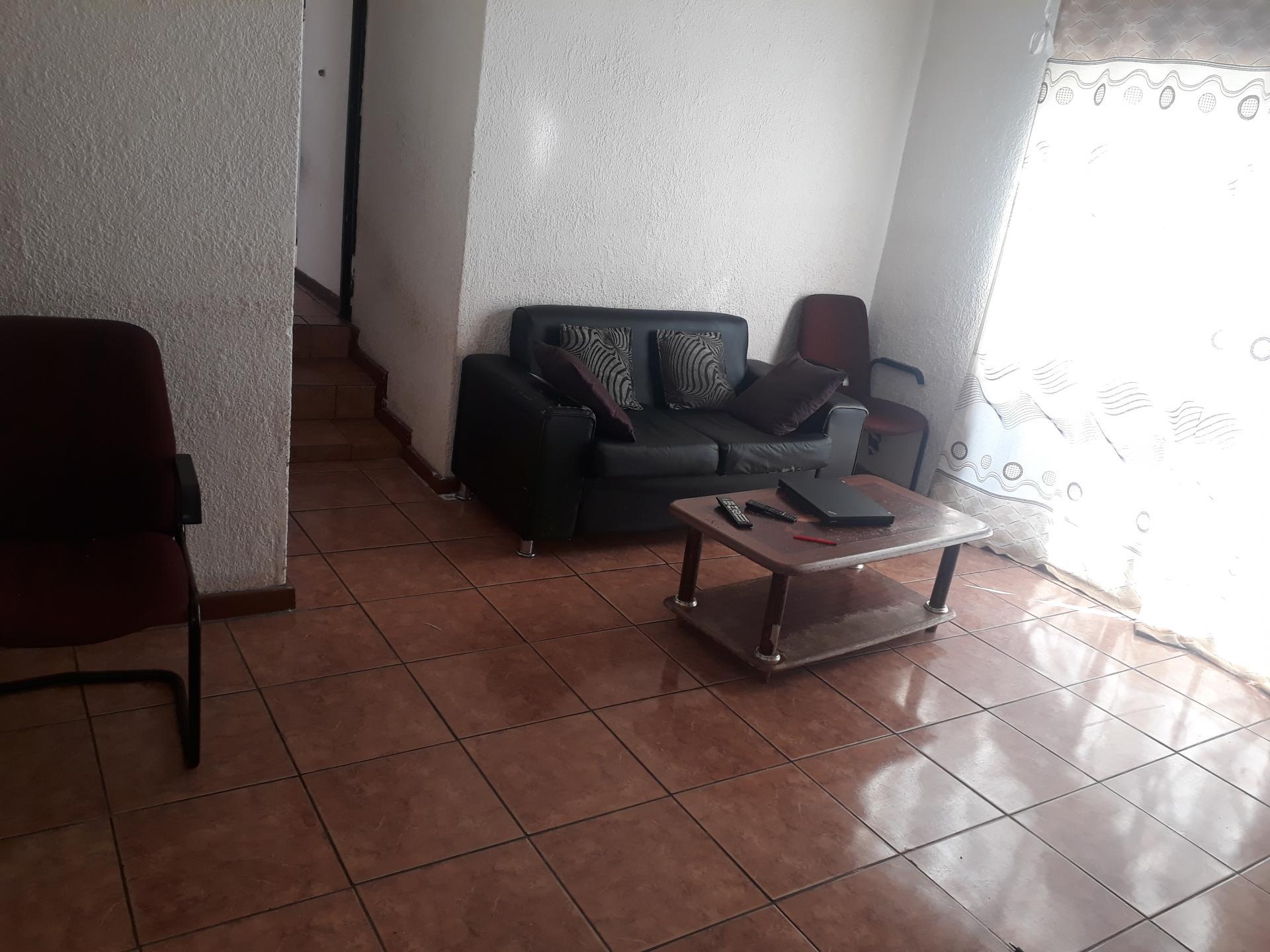 Lounges - 19 square meters of property in Polokwane