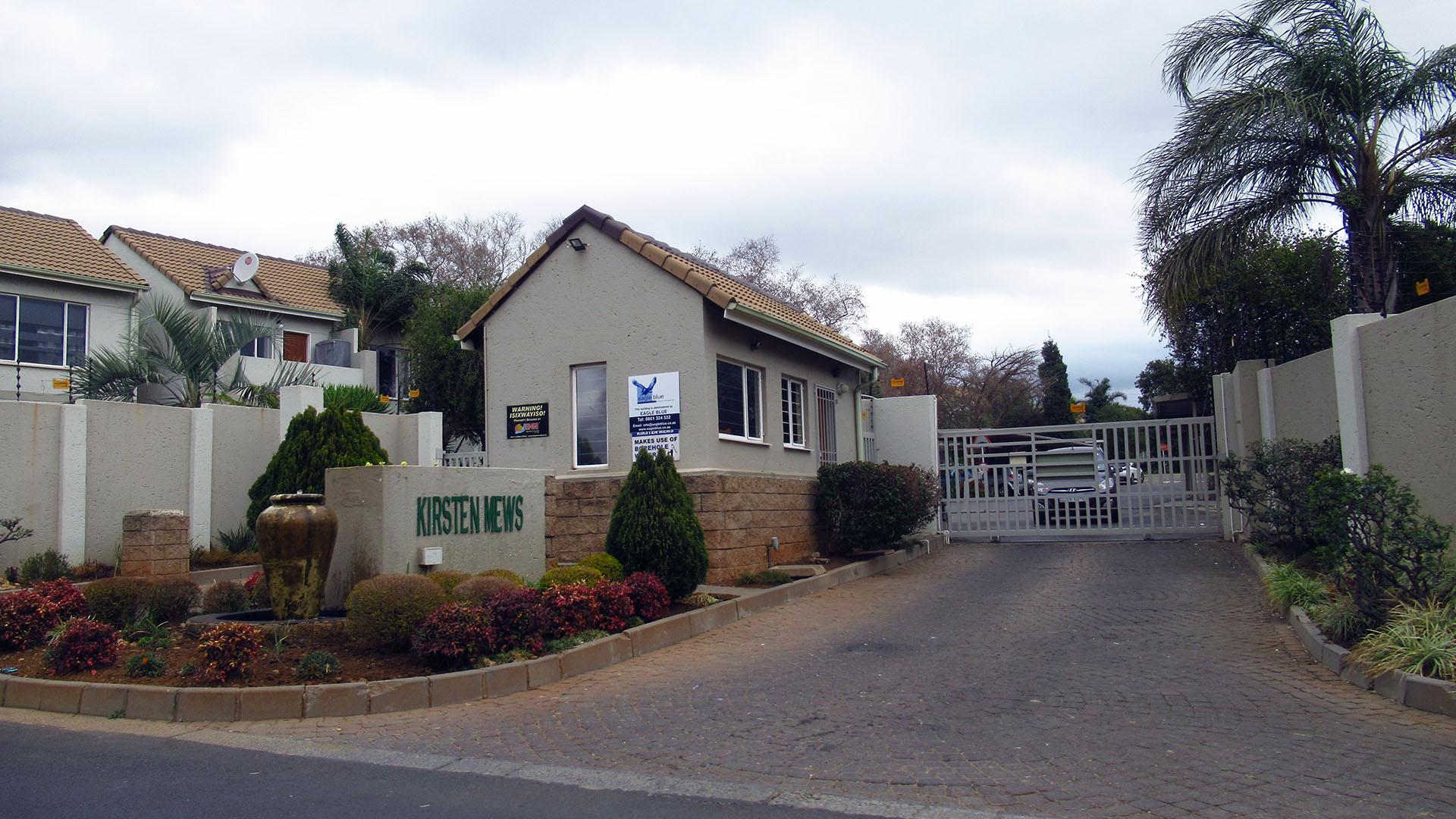 Front View of property in Eden Glen