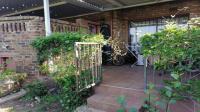 Patio - 15 square meters of property in Albemarle