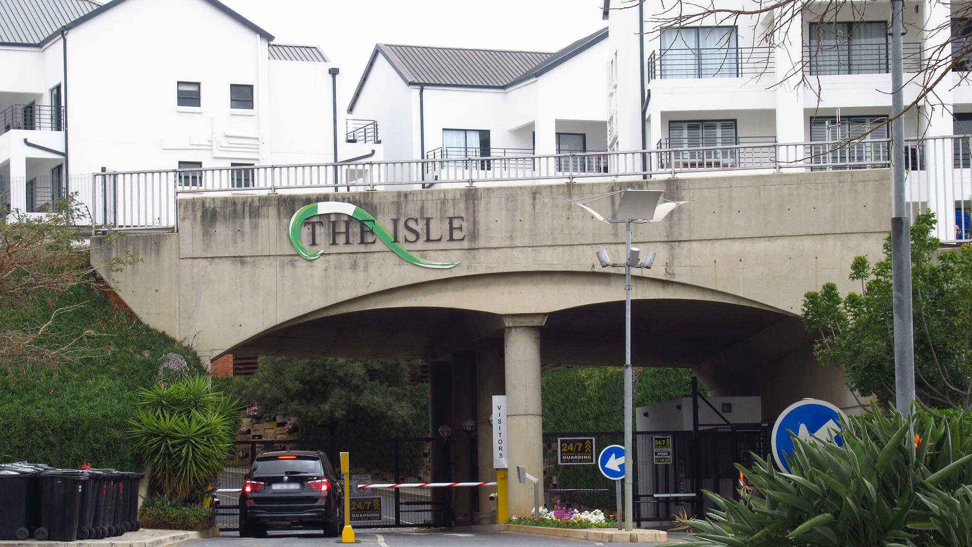Front View of property in Greenstone Hill