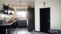 Kitchen - 9 square meters of property in Greenstone Hill