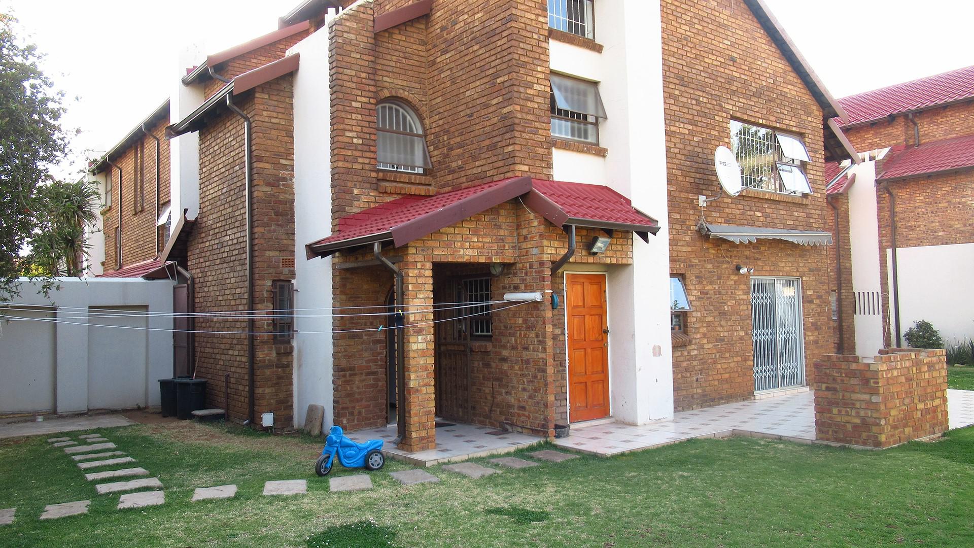 Front View of property in Benoni