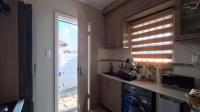 Kitchen - 7 square meters of property in Crystal Park