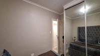 Bed Room 2 - 11 square meters of property in Crystal Park