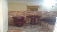 Bathroom 1 of property in Ntuzuma