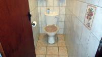 Guest Toilet - 2 square meters of property in Palm Beach