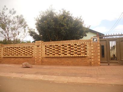 Front View of property in Thokoza