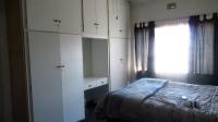 Bed Room 2 - 22 square meters of property in Anzac