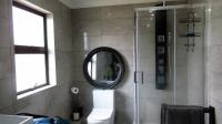 Main Bathroom - 15 square meters of property in Albertsdal