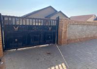 Front View of property in Protea Glen