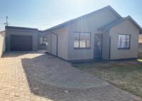Front View of property in Protea Glen