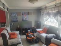 Lounges of property in Umthambeka