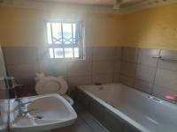 Bathroom 1 of property in Umthambeka