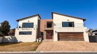 Front View of property in Greenstone Hill