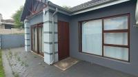 Flatlet - 44 square meters of property in Kosmos Ridge