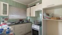 Flatlet - 44 square meters of property in Kosmos Ridge