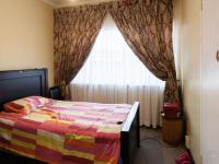 Bed Room 2 - 14 square meters of property in Roodia