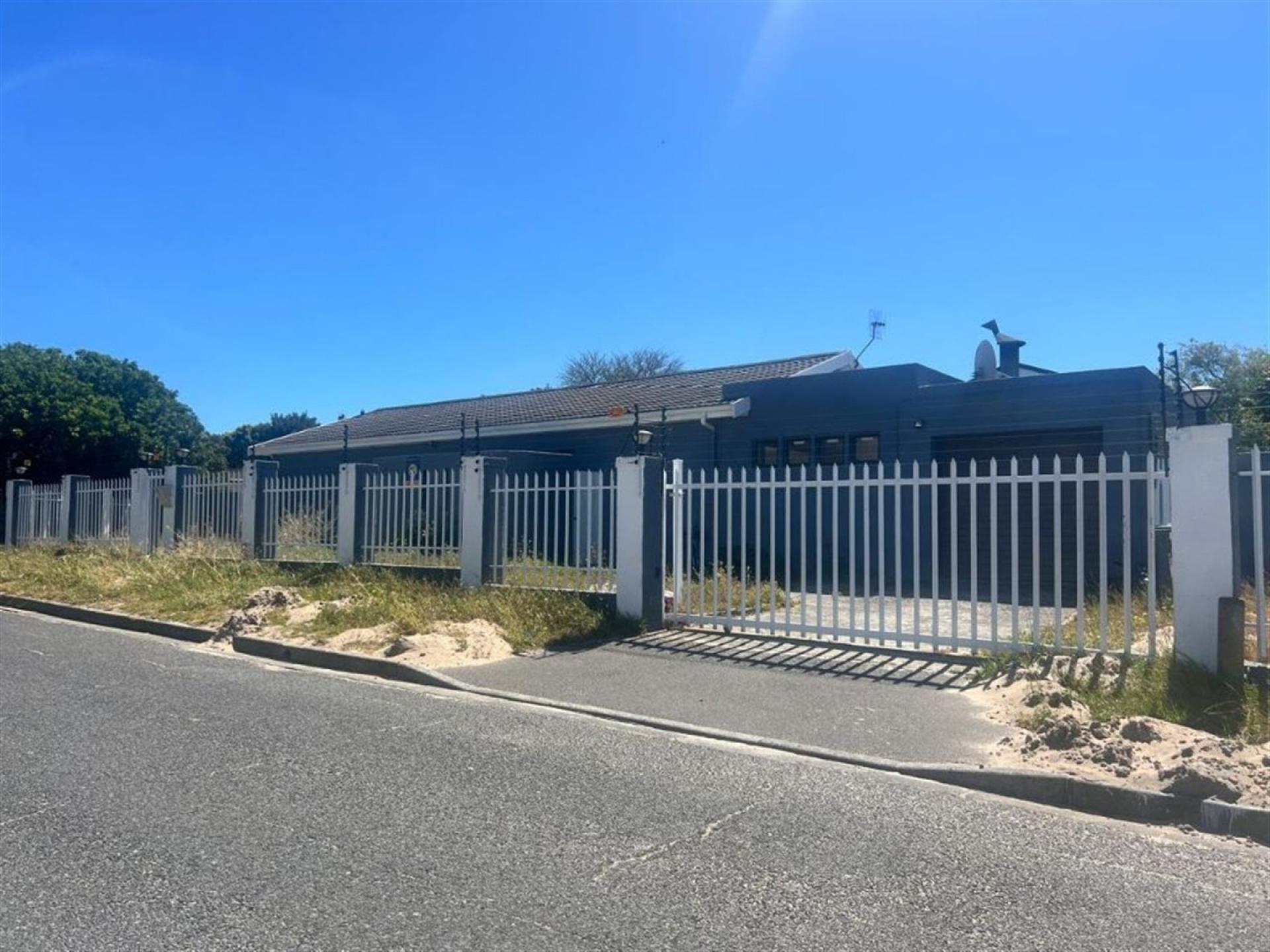 Front View of property in Milnerton