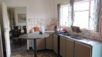 Kitchen - 17 square meters of property in West Village