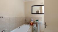 Bathroom 1 - 5 square meters of property in Blue Hills