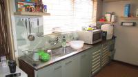 Kitchen - 14 square meters of property in South Crest