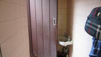 Staff Bathroom - 5 square meters of property in South Crest