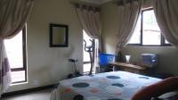 Bed Room 1 - 16 square meters of property in Glen Erasmia Boulevard
