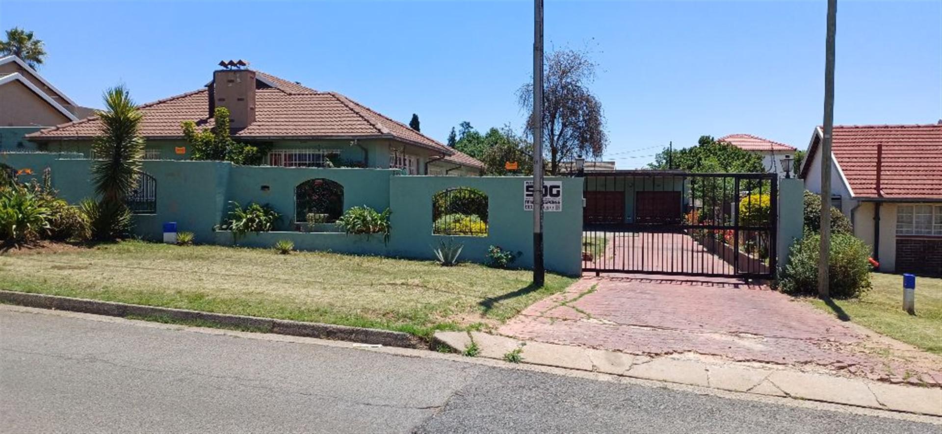 Front View of property in Tulisa Park