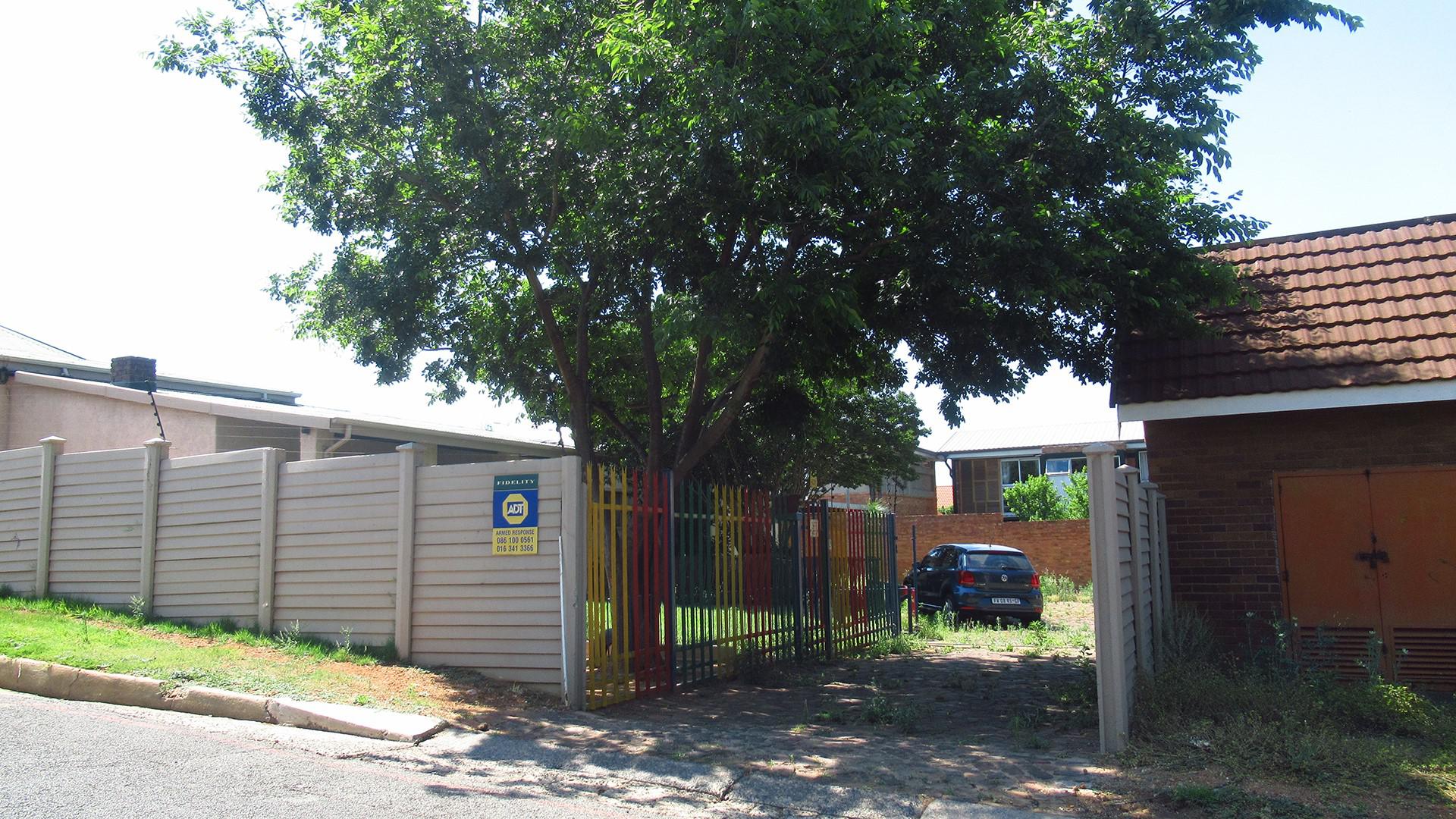 Front View of property in Heidelberg - GP