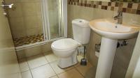 Main Bathroom - 4 square meters of property in Shakas Rock