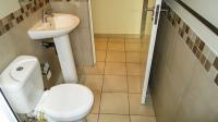 Main Bathroom - 4 square meters of property in Shakas Rock