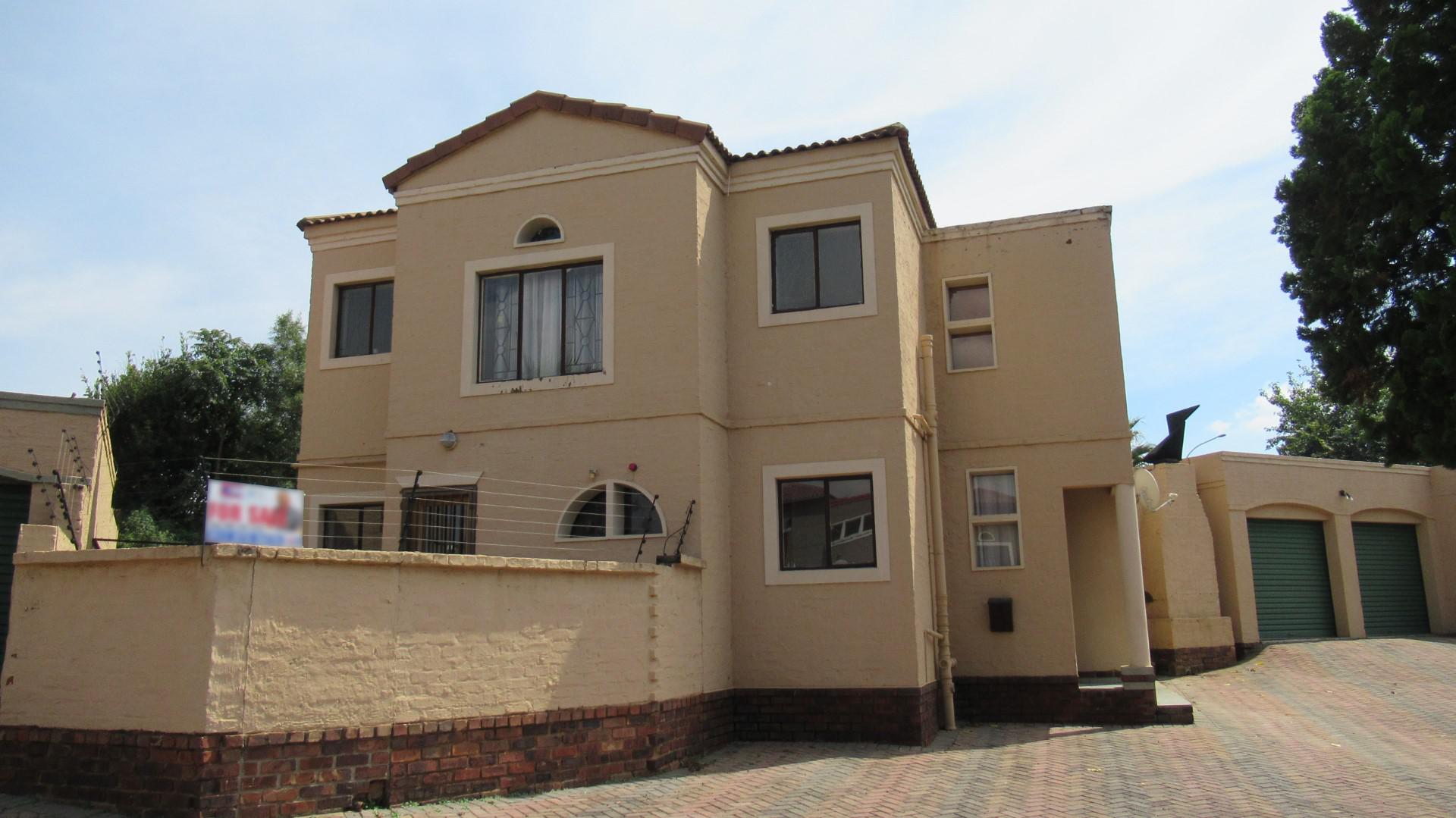 Front View of property in Heidelberg - GP