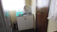 Kitchen - 6 square meters of property in Meadowlands