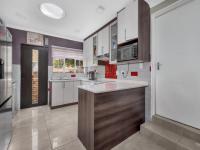 Kitchen - 9 square meters of property in Northgate (JHB)