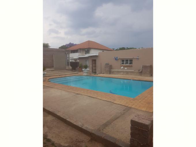 4 Bedroom House for Sale For Sale in Horison View - MR409540